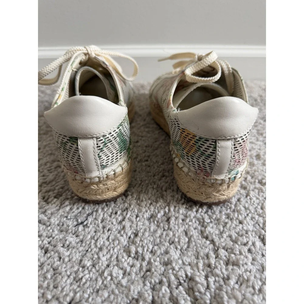 Vince Camuto Floral Perforated Leather Espadrille Platform Sneakers White 7.5